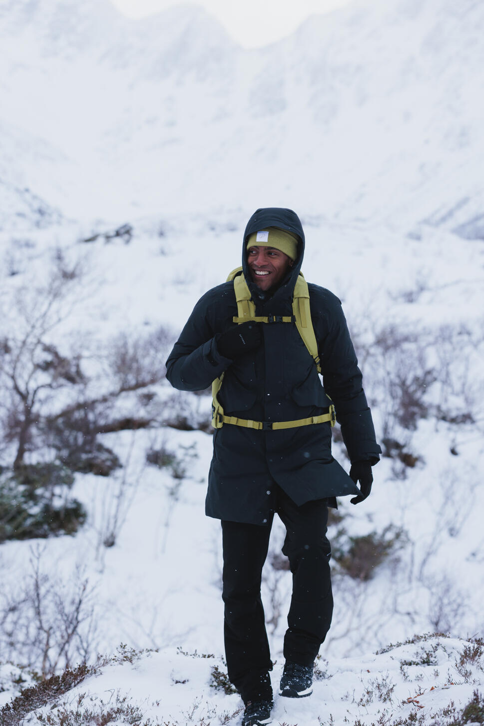 Quechua MH500 25 L Hiking Backpack - Image 24